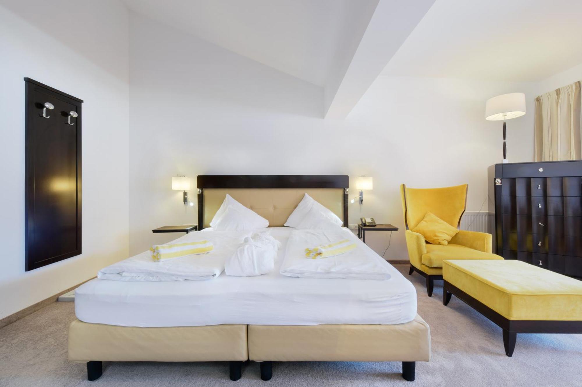 Mountains Hotel Seefeld in Tirol Room photo